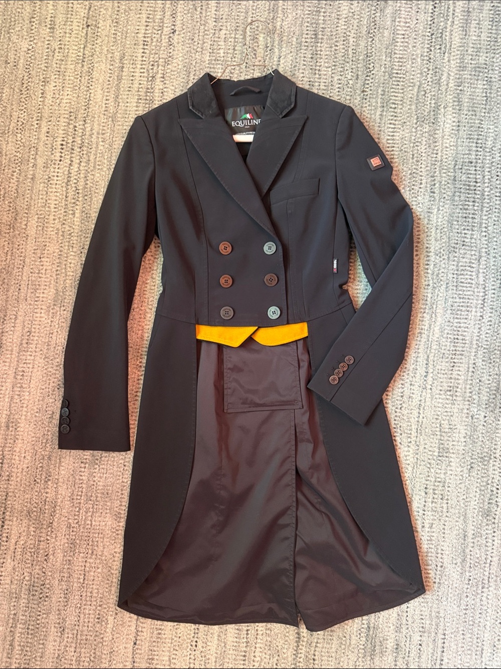 Equiline Mackenzie Hunter Shadbelly Show Coat Great Condition
